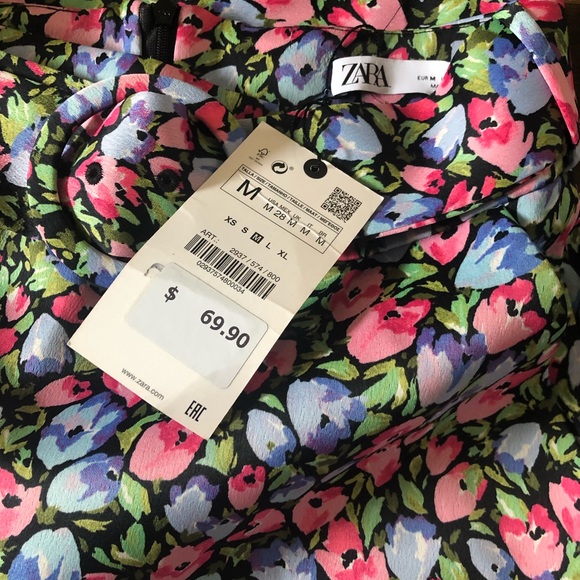 Mini floral skirt with belt - Picture 4 of 4